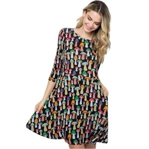 LA Soul Boutique Mushroom Print Dress 3/4 Sleeve Side Pockets Womens Size Medium